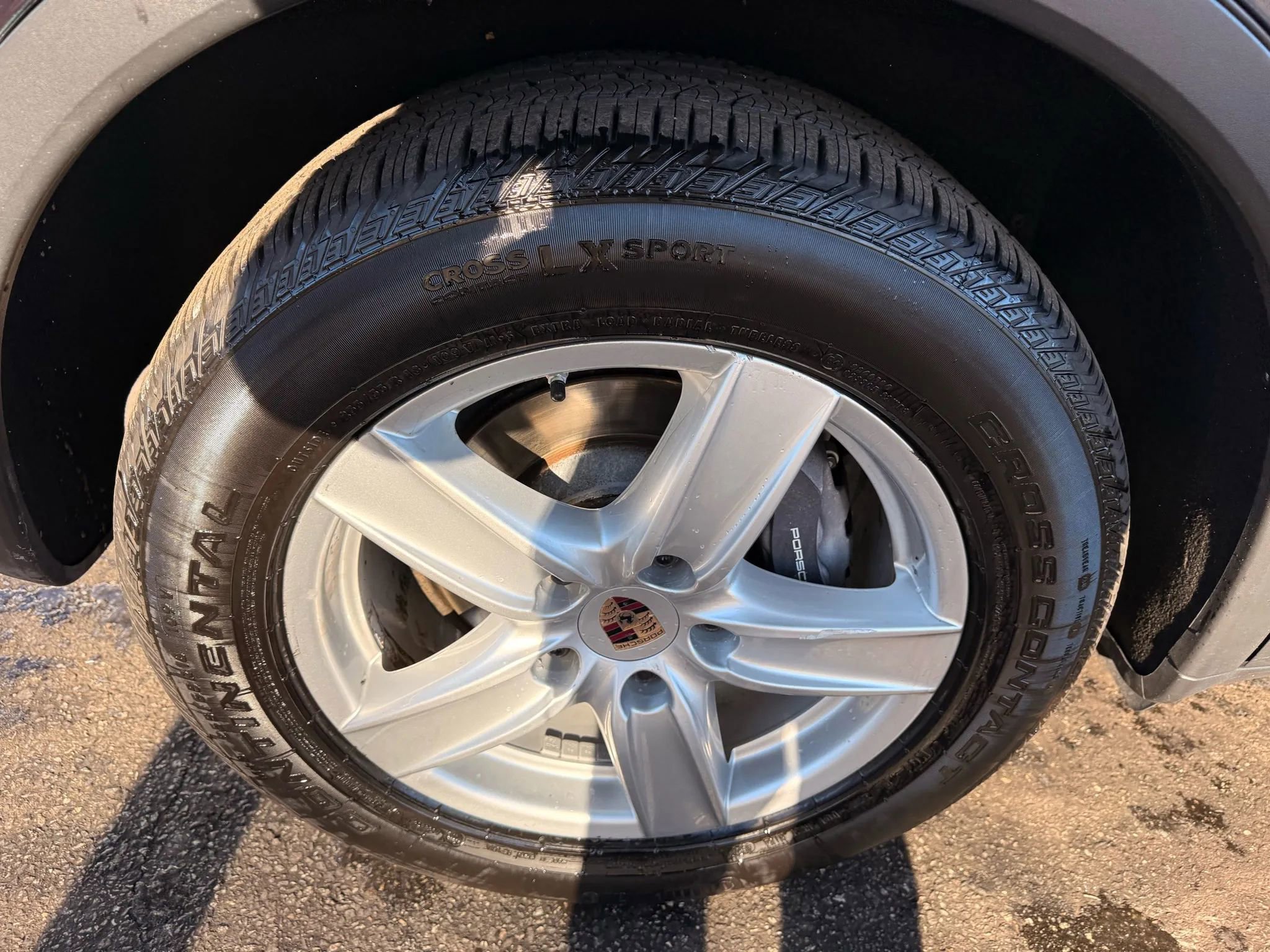 Used 2014 Porsche Cayenne Platinum Edition AWD/4WD image 46