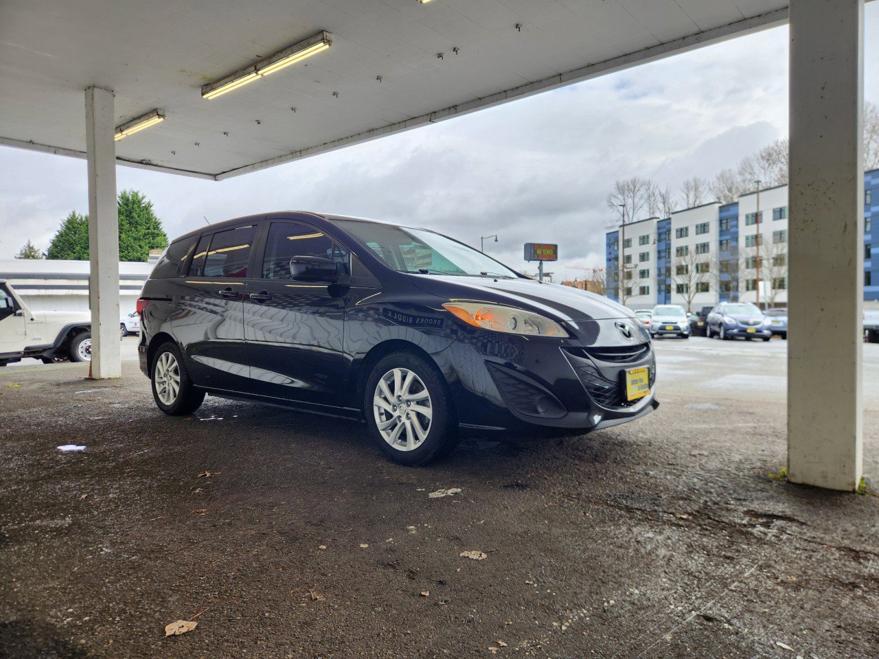 Used 2012 MAZDA MAZDA5 Sport FWD image 11