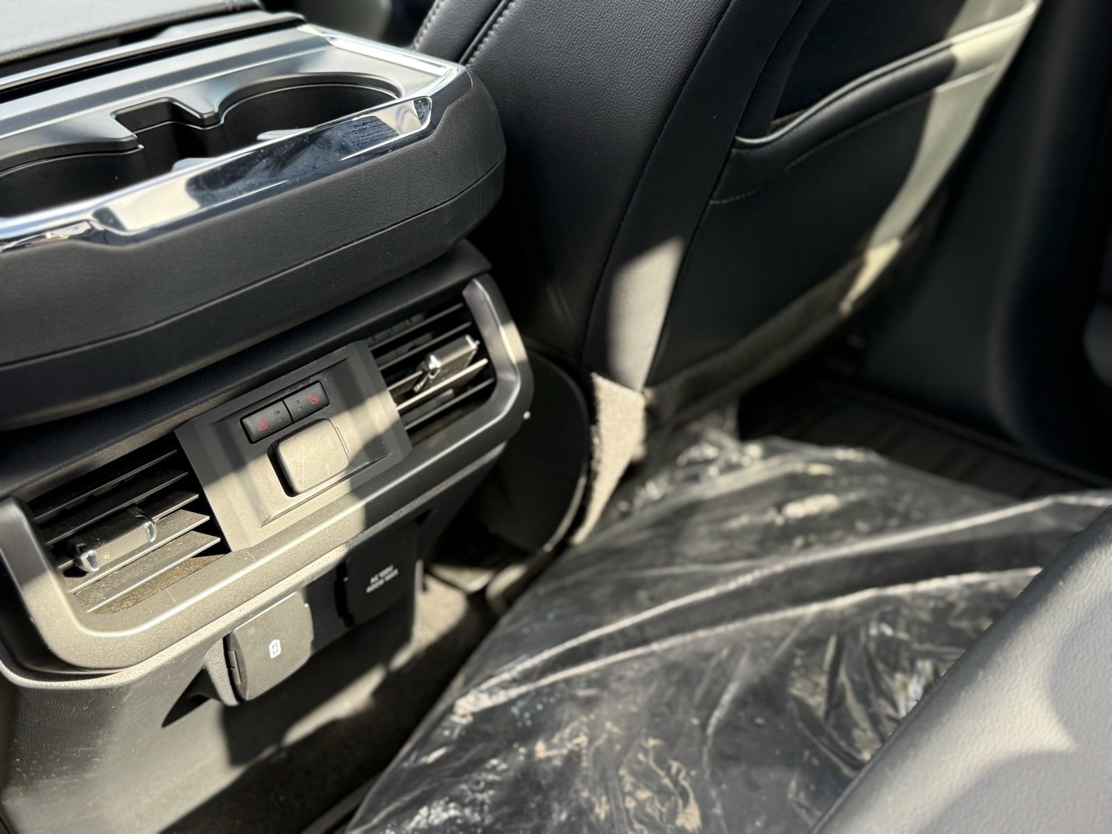 Used 2024 Ford F150 Lariat w/ Equipment Group 502A High image 12