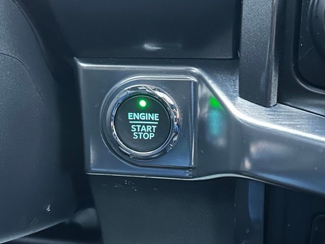 Used 2023 Ford F150 Lariat w/ Equipment Group 502A High image 17