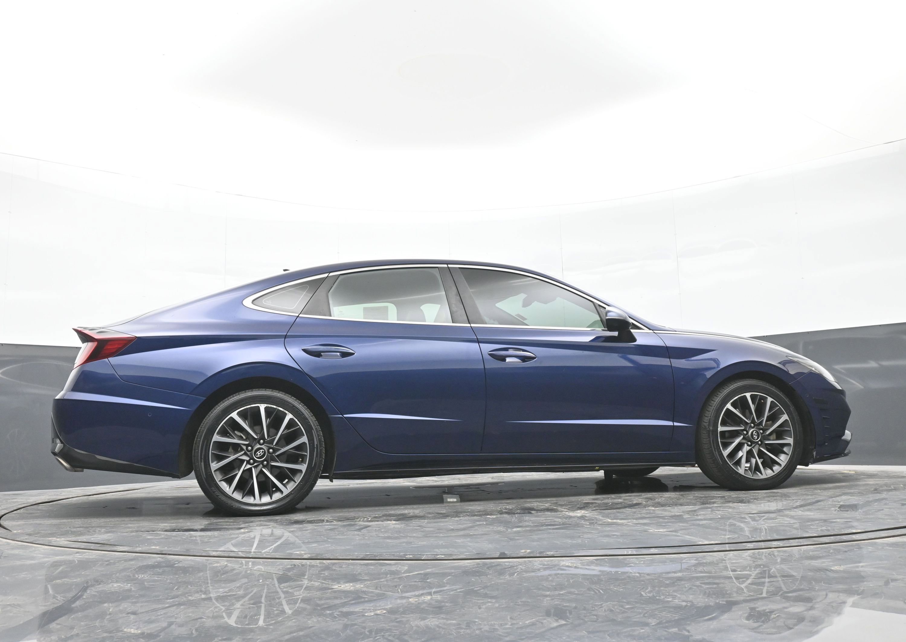Used 2020 Hyundai Sonata Limited FWD image 40