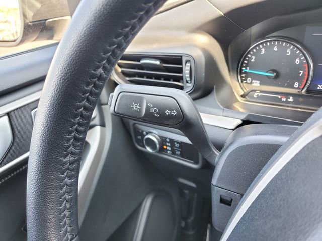 Used 2024 Ford Explorer XLT AWD/4WD image 14