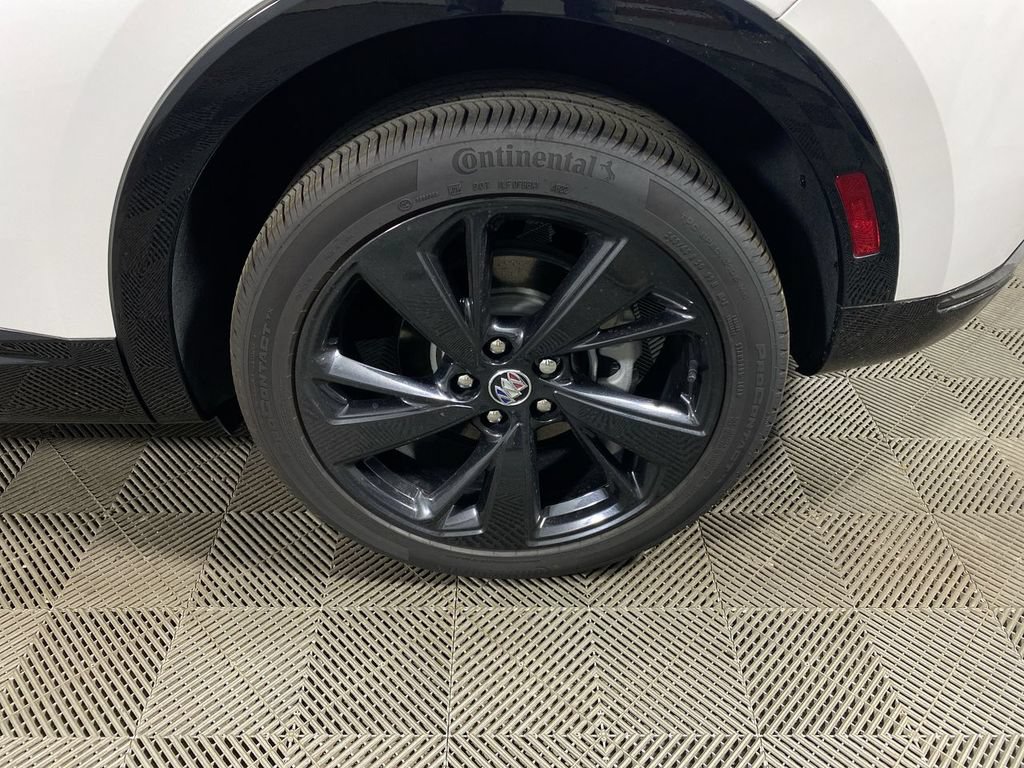 Certified 2023 Buick Envision Essence w/ Technology Package I AWD/4WD image 10