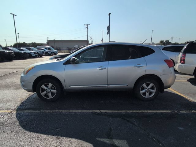 Used 2012 Nissan Rogue S w/ Special Edition Pkg FWD image 2
