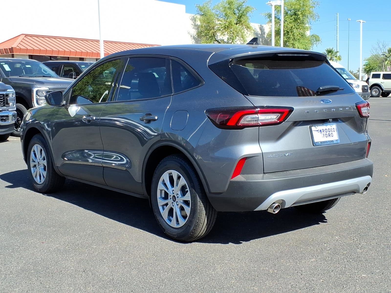 Used 2026 Ford Escape Active FWD image 3