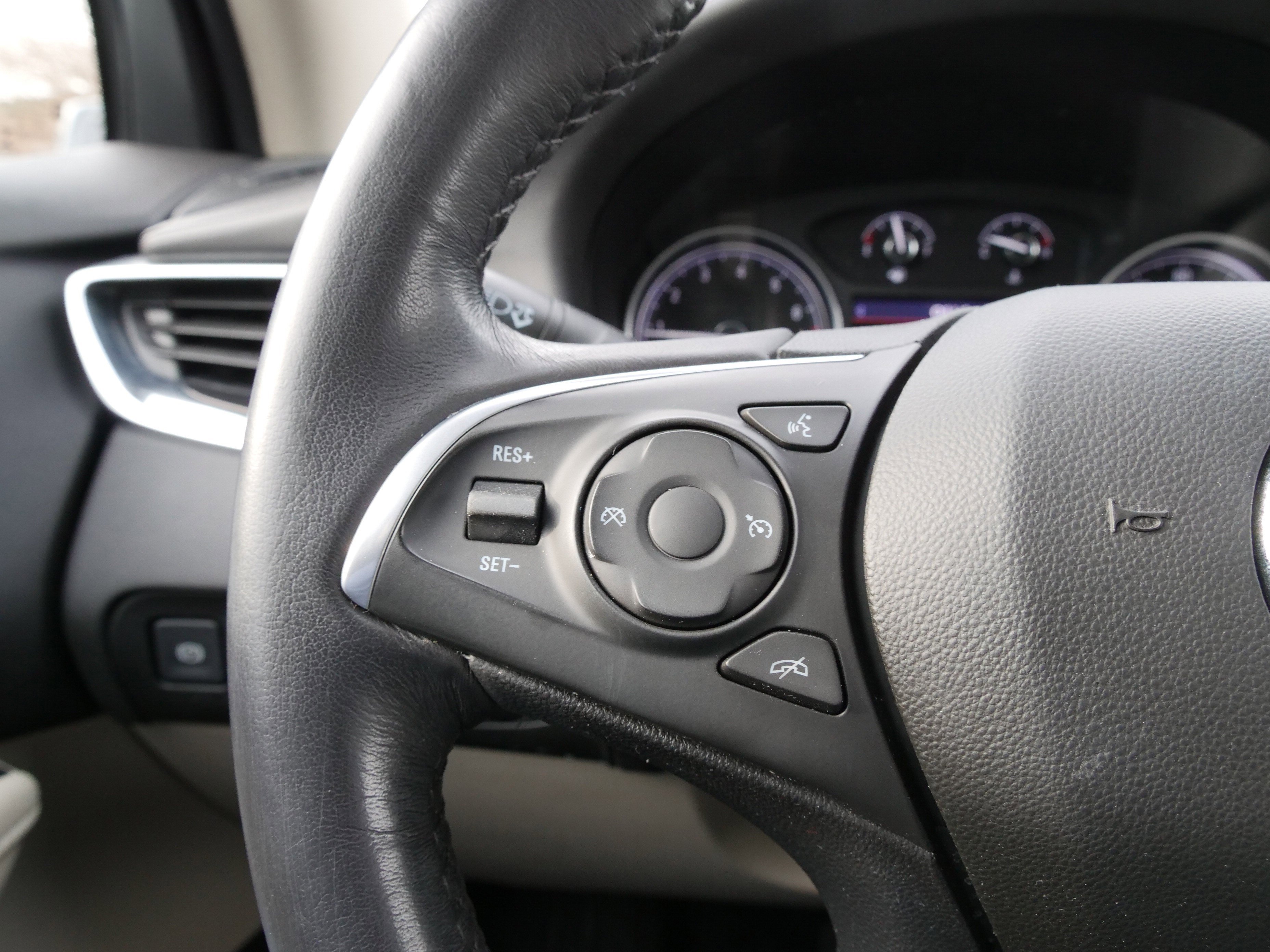 Certified 2021 Buick Enclave Essence image 21