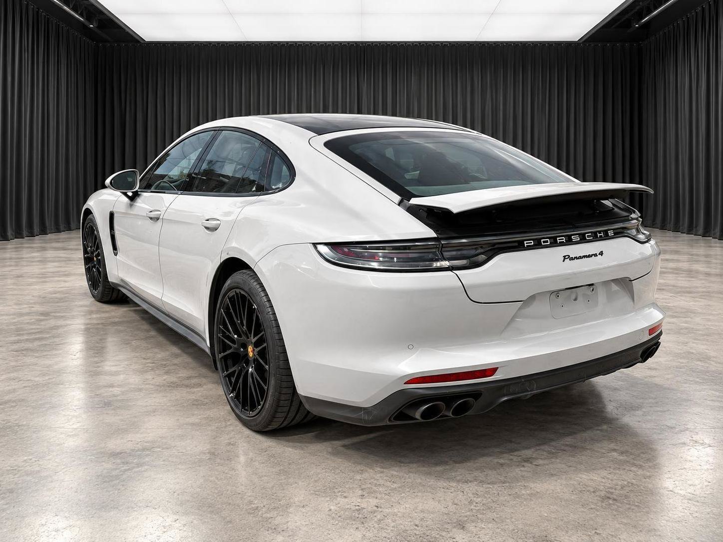 Used 2023 Porsche Panamera 4 Platinum Edition AWD/4WD image 5