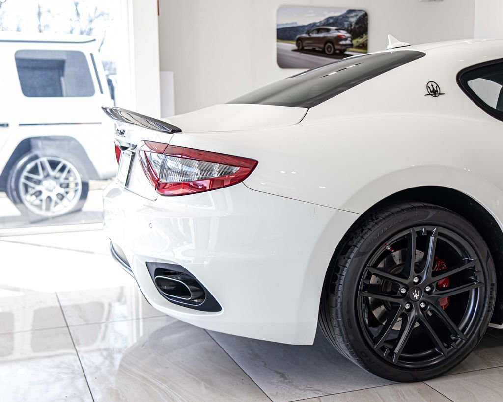 Used 2018 Maserati GranTurismo Sport image 11