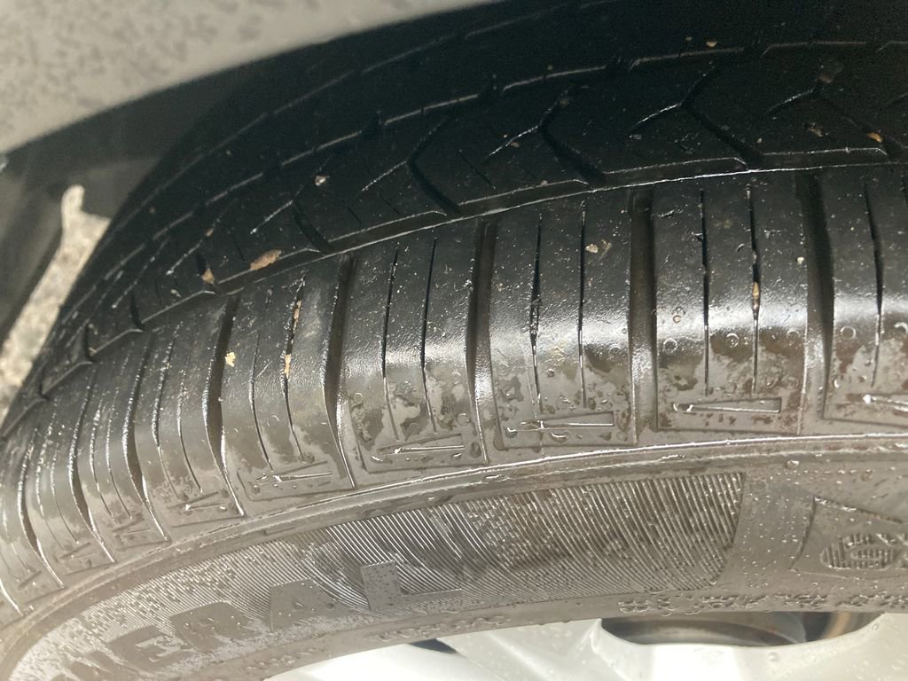 Used 2018 Ford Escape SE image 32