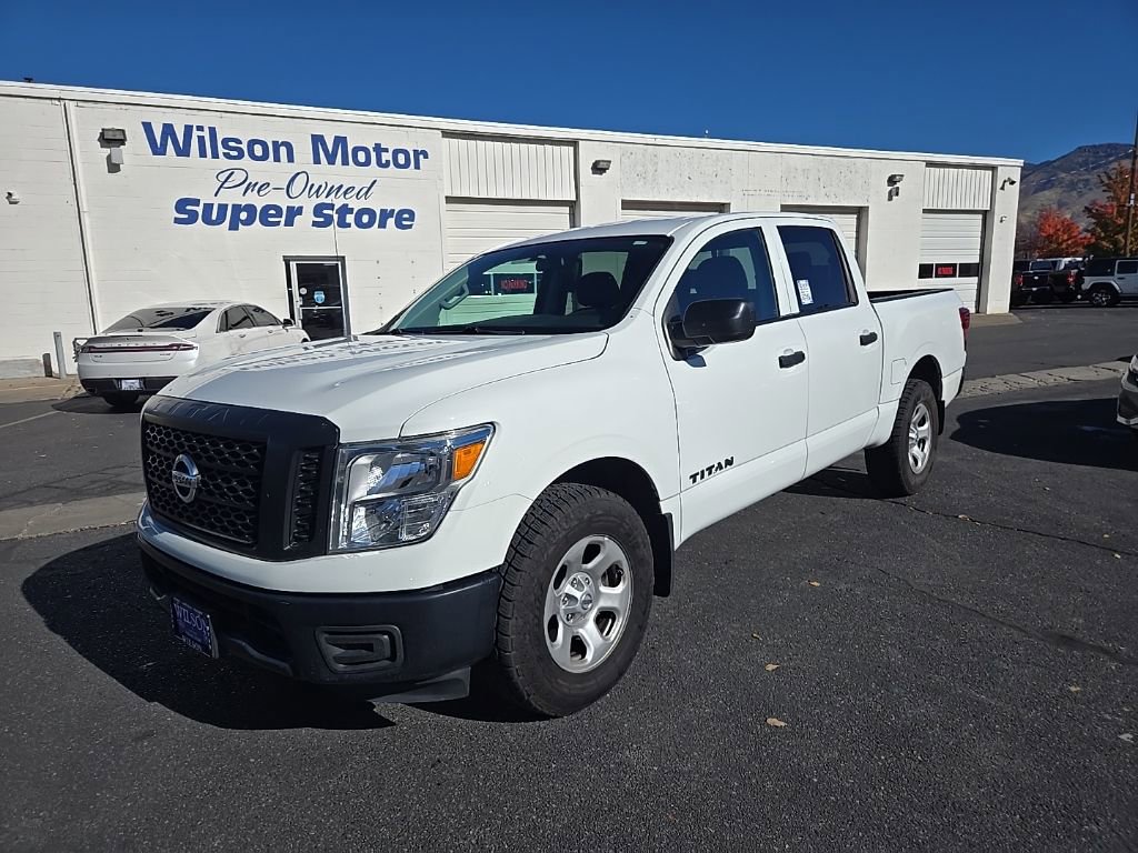 Used 2017 Nissan Titan S image 1