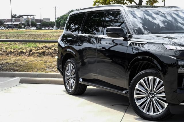 Used 2025 INFINITI QX80 Luxe AWD/4WD image 8