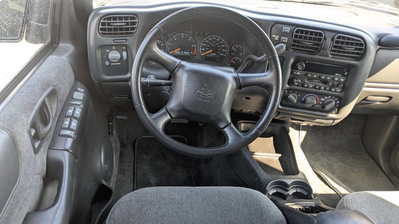 Used 2002 Chevrolet Blazer LS w/ Preferred Equipment Group image 23