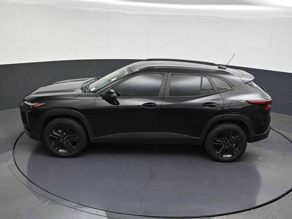 Used 2025 Chevrolet Trax ACTIV w/ Driver Confidence Package FWD image 17
