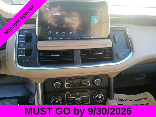 Used 2024 Chevrolet Suburban Premier RWD image 18