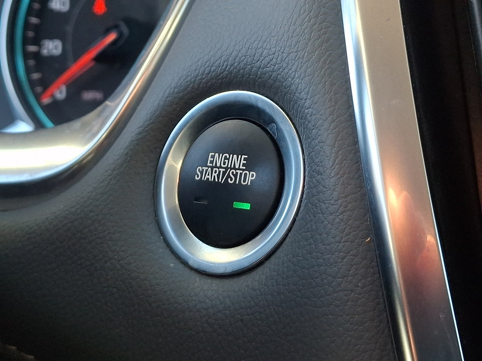 Used 2021 Chevrolet Traverse Premier AWD/4WD image 24