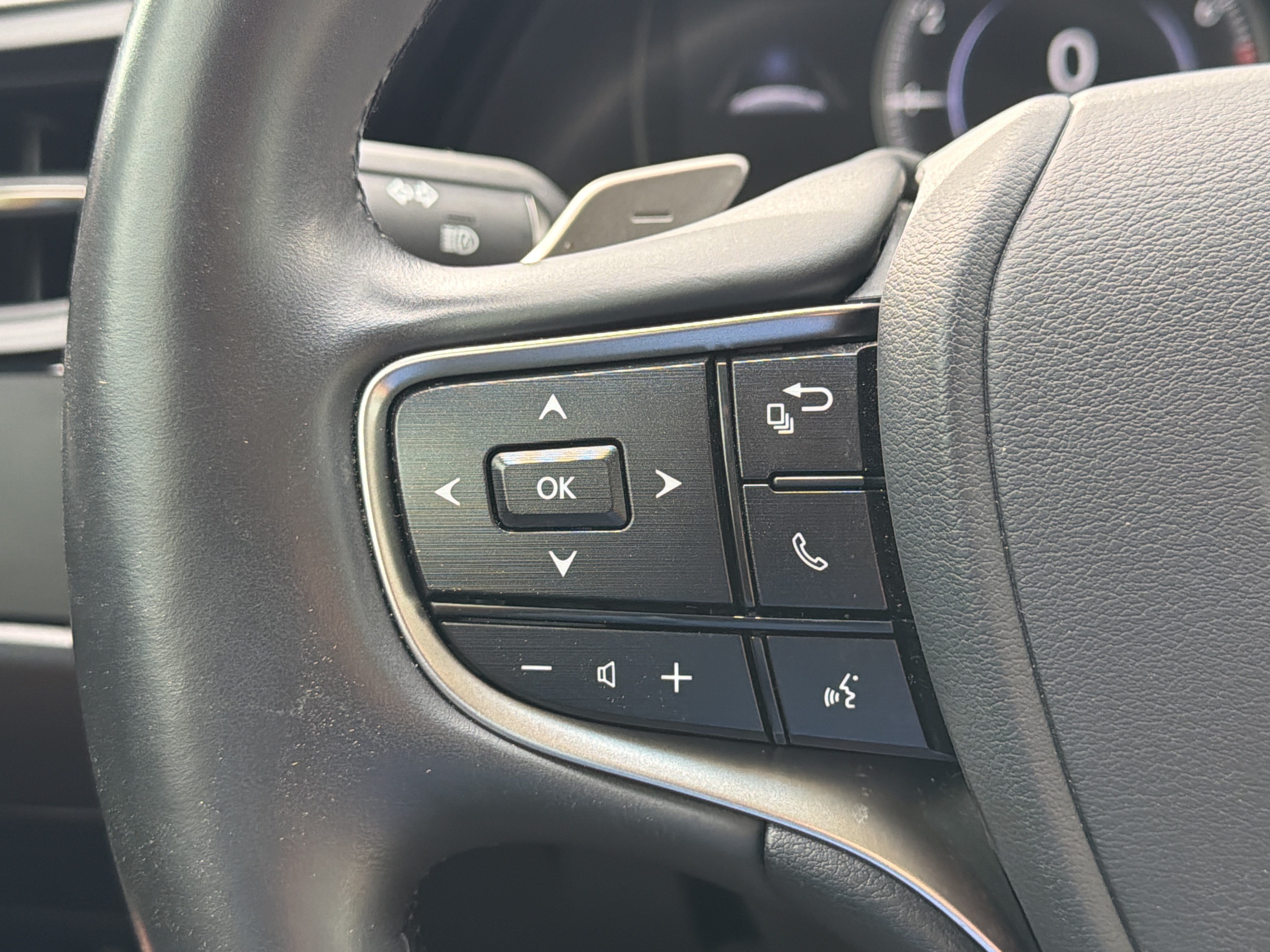 Used 2025 Lexus ES 350 w/ Premium Package FWD image 15