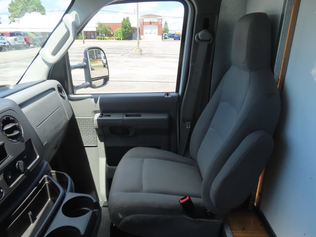 Used 2024 Ford E-450 and Econoline 450 Super Duty RWD image 29