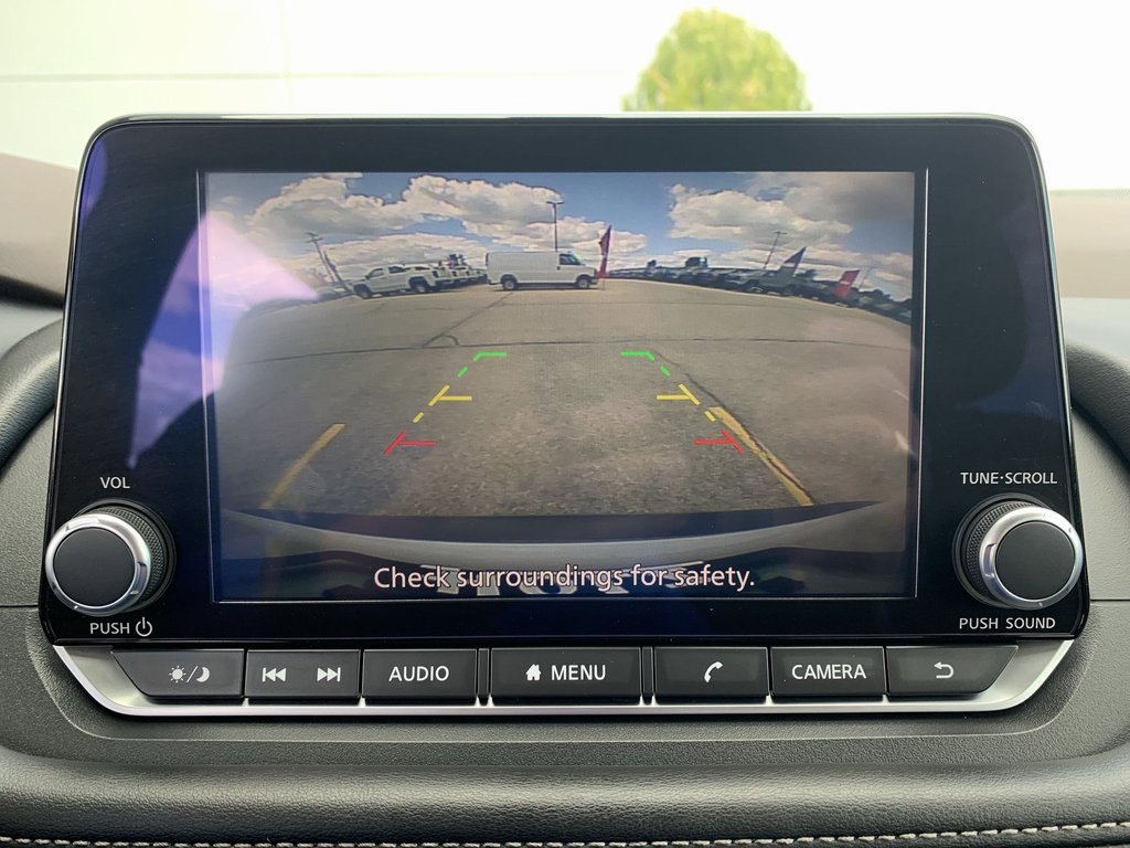 Used 2023 Nissan Rogue SV image 19