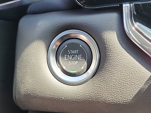 New 2026 GMC Canyon Elevation w/ LPO, Black Badging Package RWD image 28