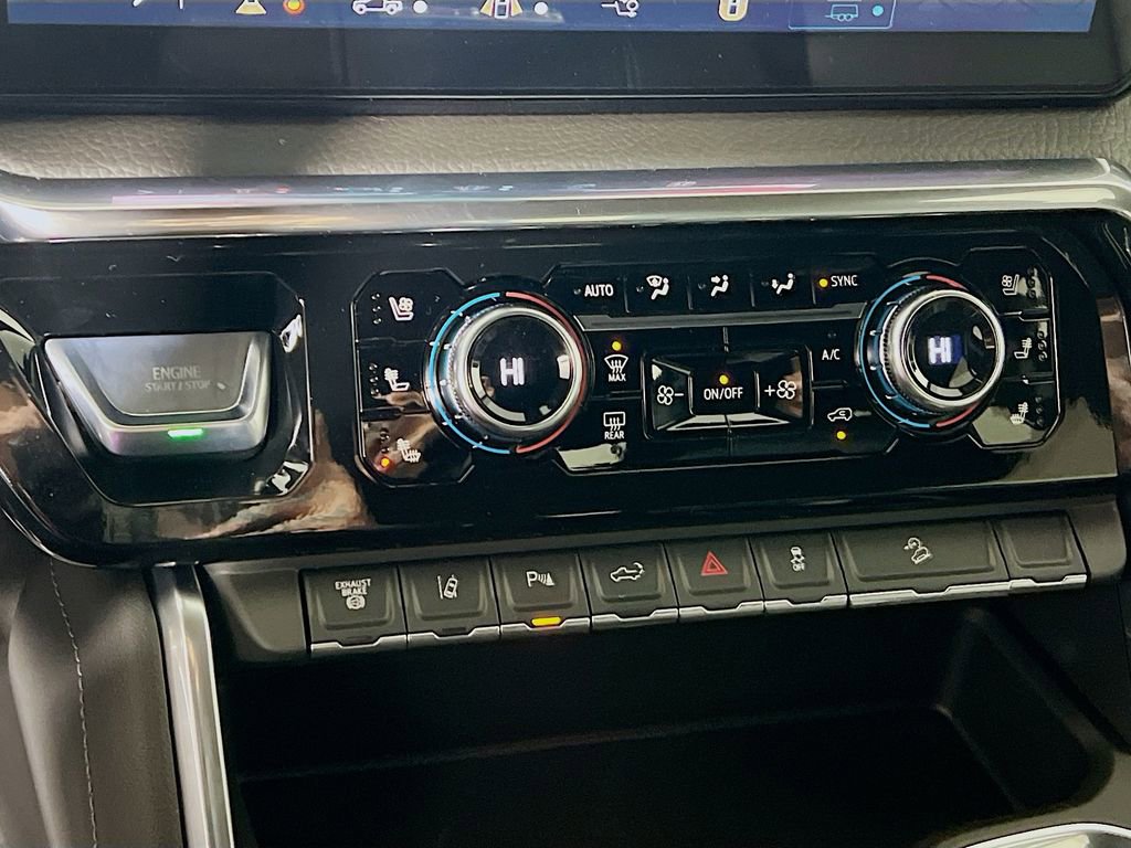 New 2026 GMC Sierra 2500 Denali w/ Denali Reserve Package image 13