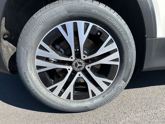 Used 2024 Mercedes-Benz GLB 250 4MATIC image 23