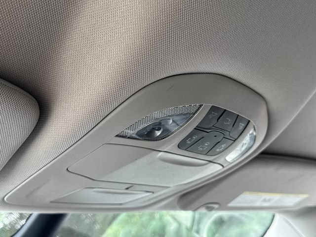 Used 2023 Chrysler Pacifica Touring-L FWD image 29