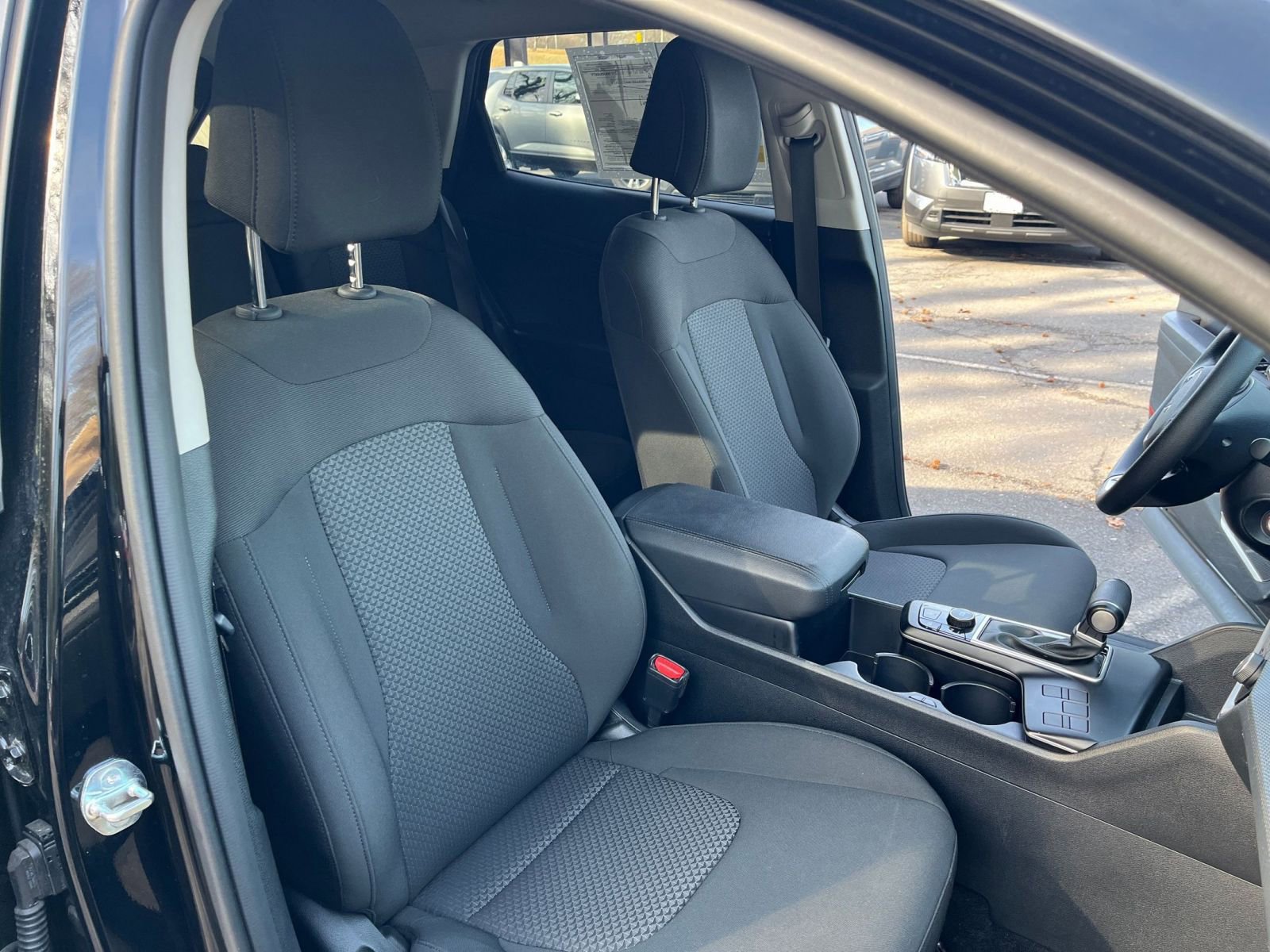 Used 2025 Kia Sportage LX image 35