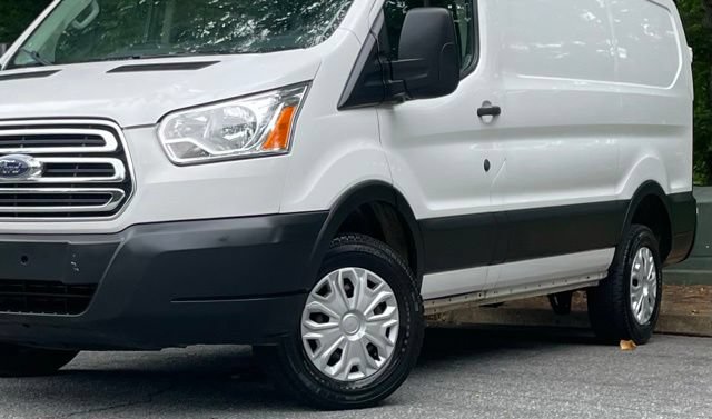 Used 2019 Ford Transit 250 130 Low Roof w/ Exterior Upgrade Package RWD video 2