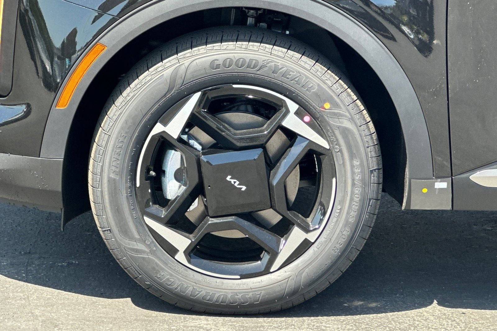 New 2026 Kia Sportage EX AWD/4WD image 25