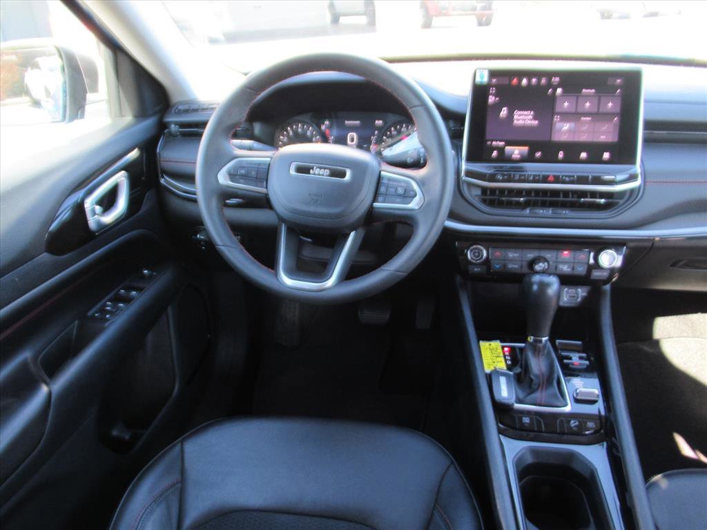 Used 2022 Jeep Compass Trailhawk image 14
