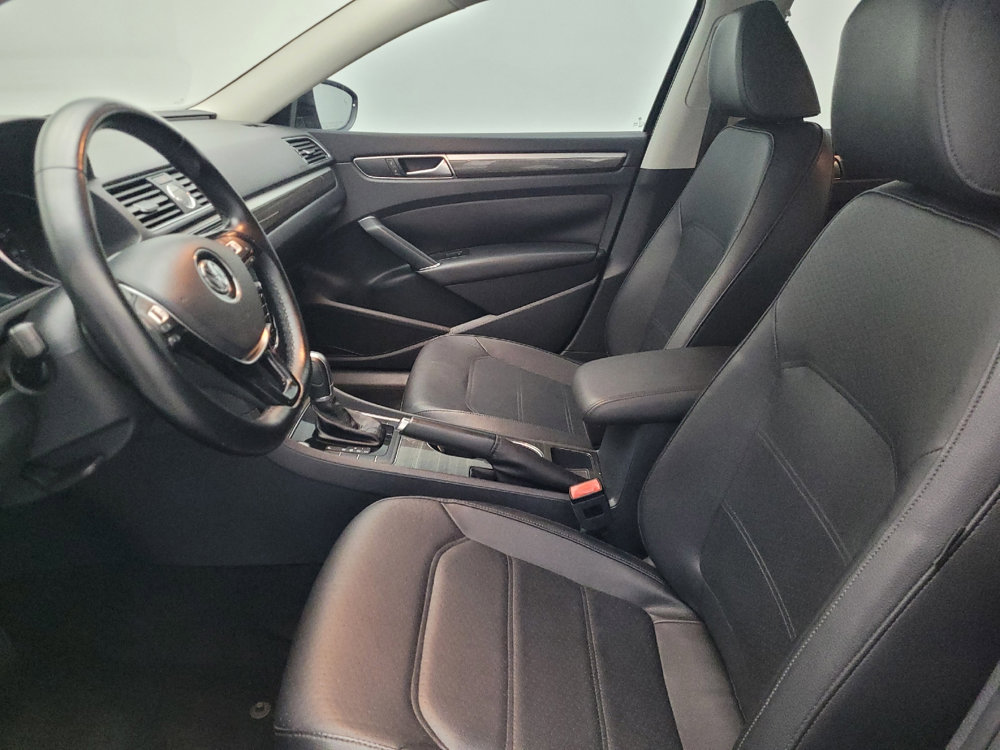 Used 2017 Volkswagen Passat 1.8T SE image 17