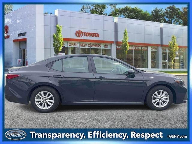 Used 2026 Toyota Camry LE FWD image 5