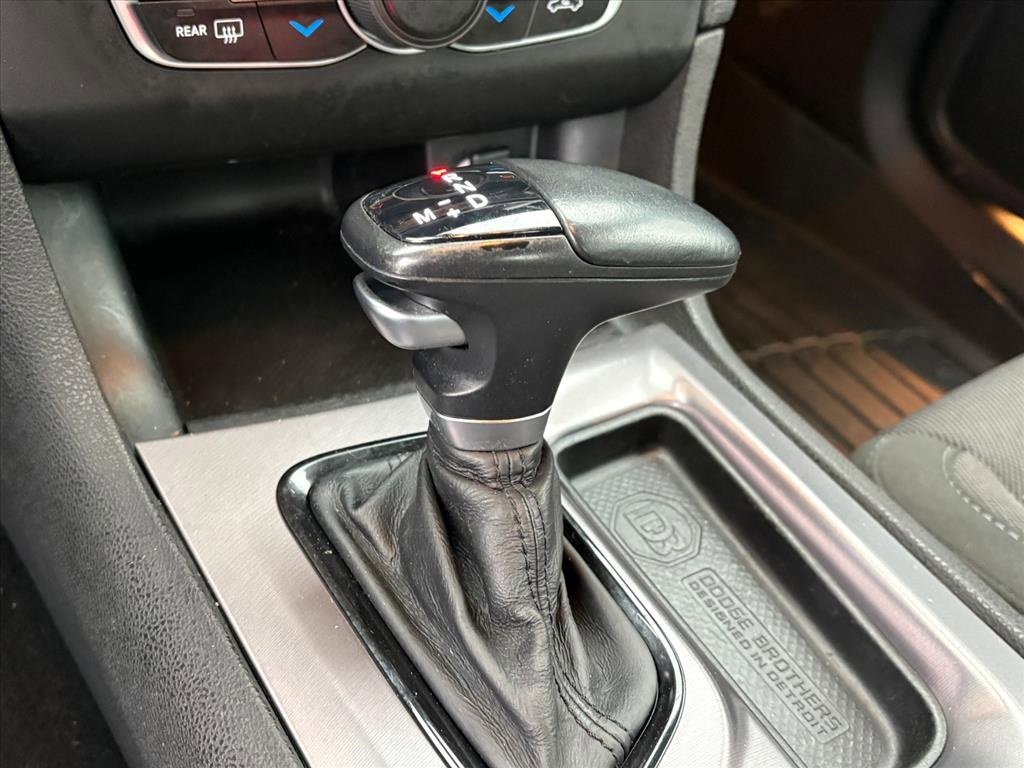 Used 2019 Dodge Charger SXT image 21