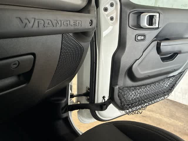 Used 2020 Jeep Wrangler Sport AWD/4WD image 32