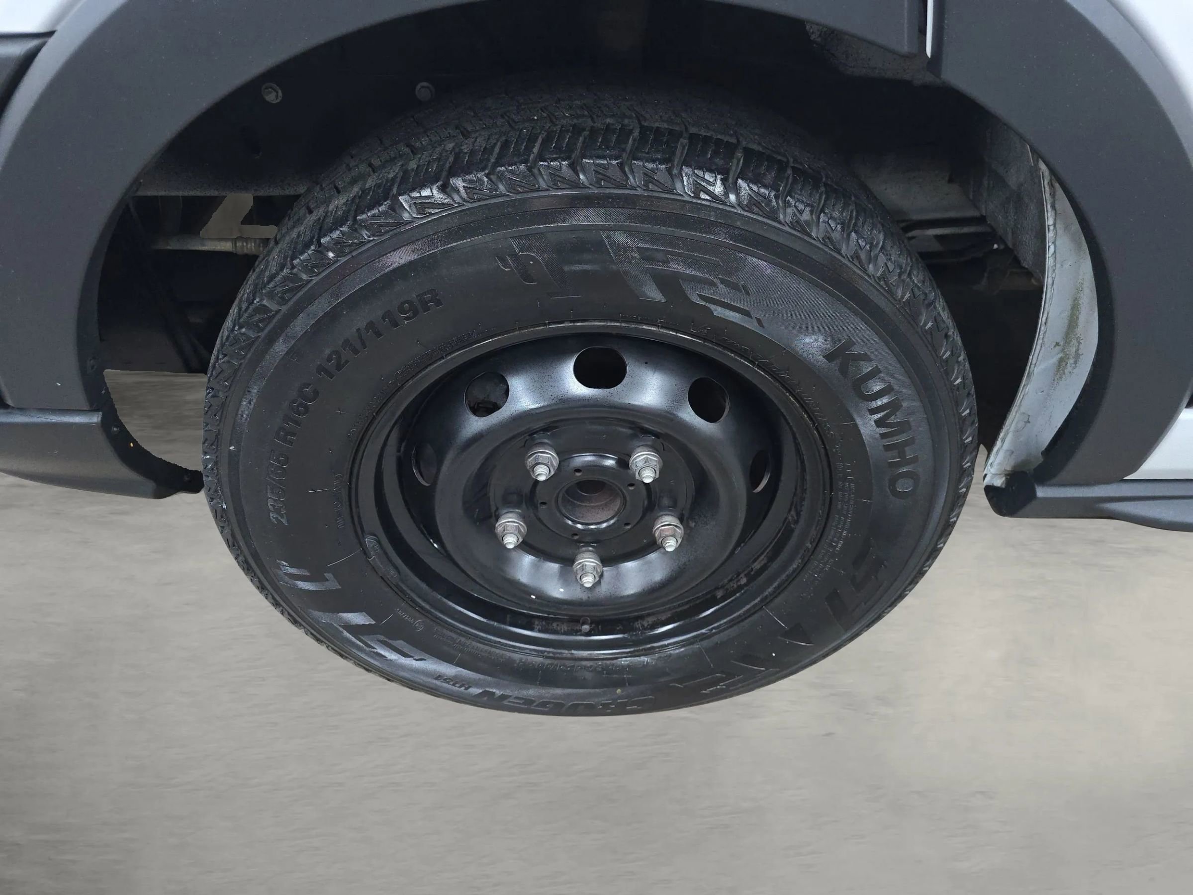 Used 2017 Ford Transit 150 XLT image 14