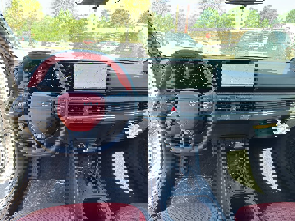 New 2025 Kia K4 GT-Line w/ GT-Line Premium Package image 21