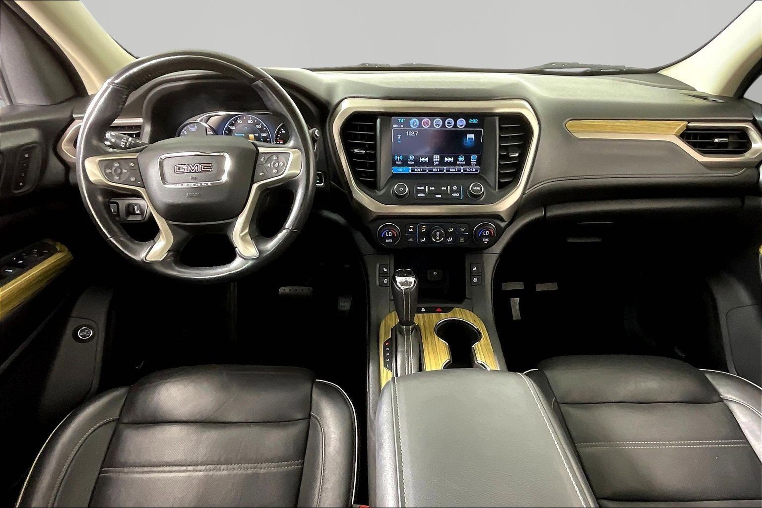 Used 2018 GMC Acadia Denali w/ Technology Package AWD/4WD image 7