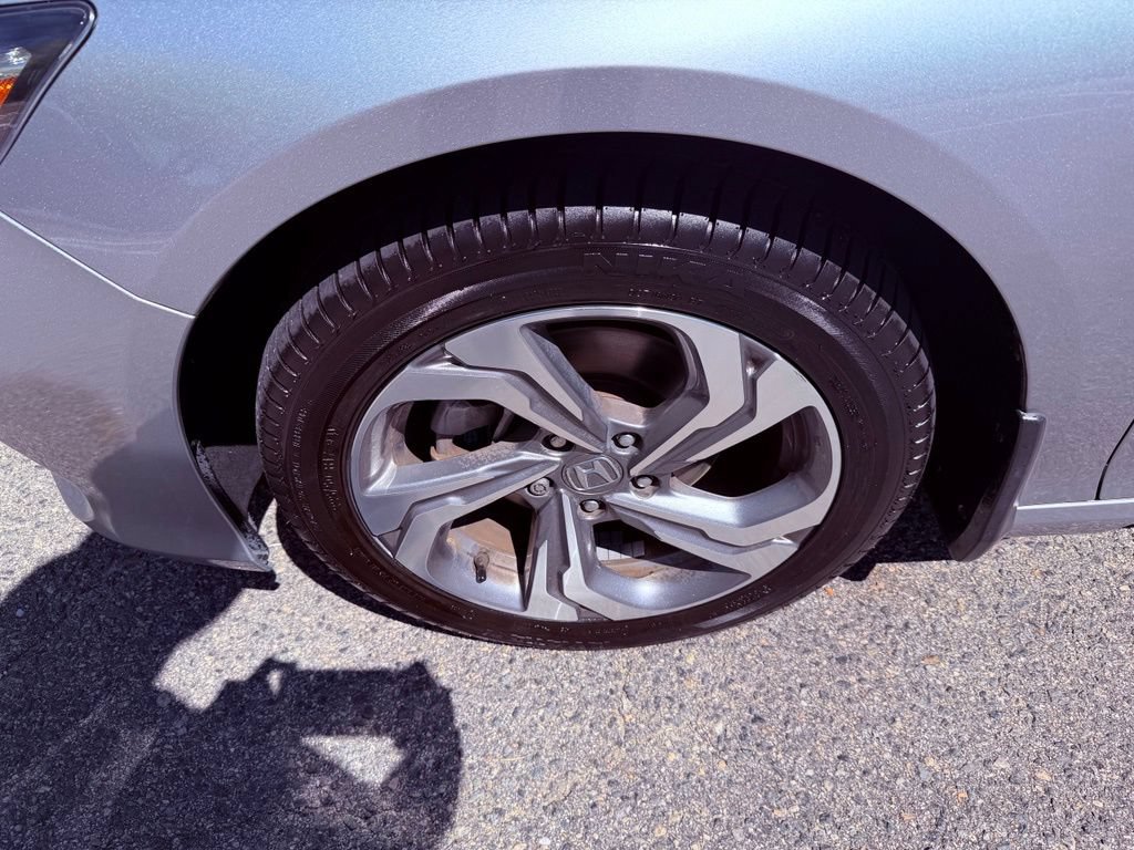 Used 2018 Honda Accord EX image 15