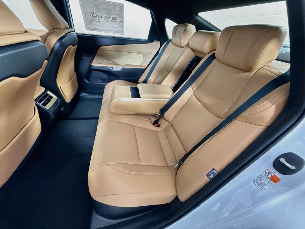 New 2026 Lexus ES 350e w/ Accessory Package (Z2) FWD image 17