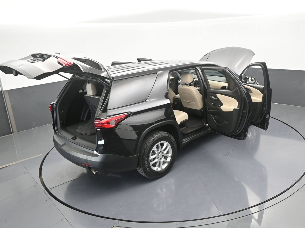 Used 2023 Chevrolet Traverse LS image 66