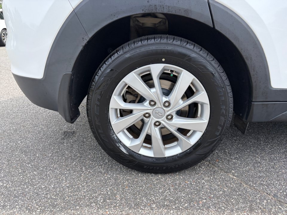 Used 2020 Hyundai Tucson Value FWD image 27