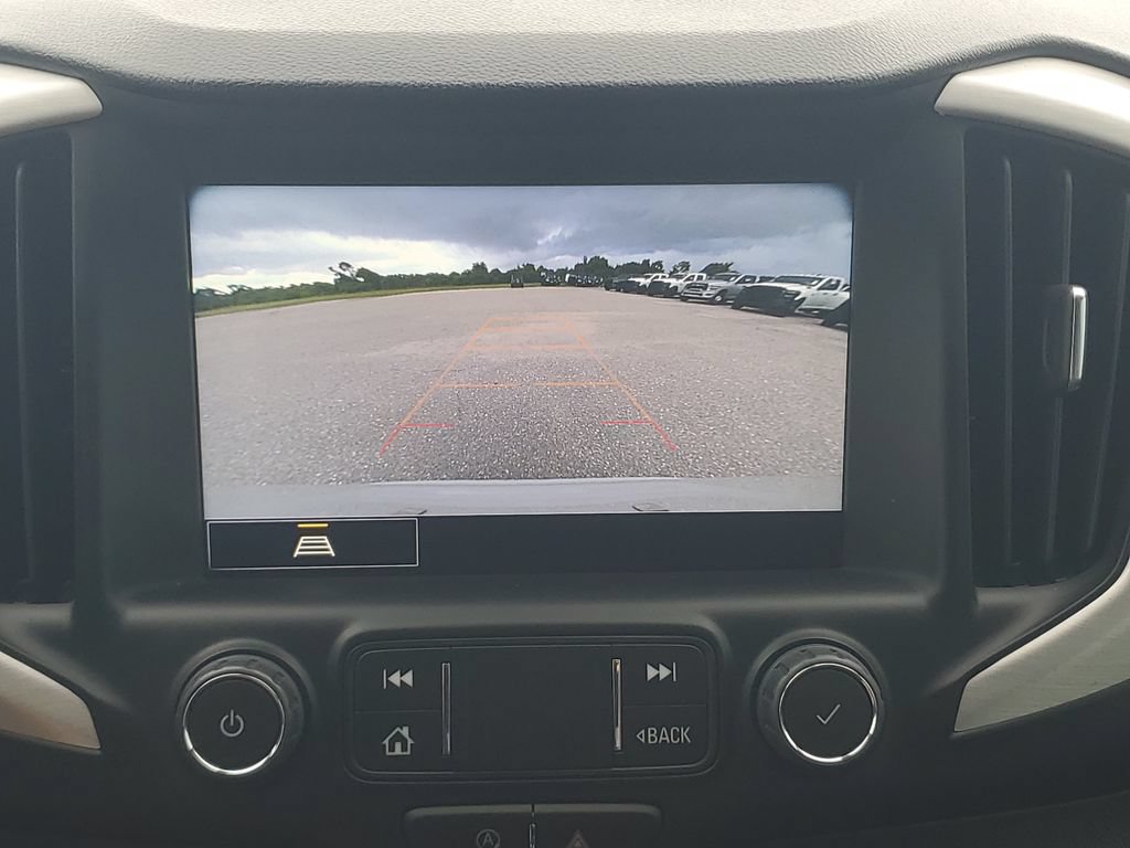Used 2024 GMC Terrain SLT FWD image 17