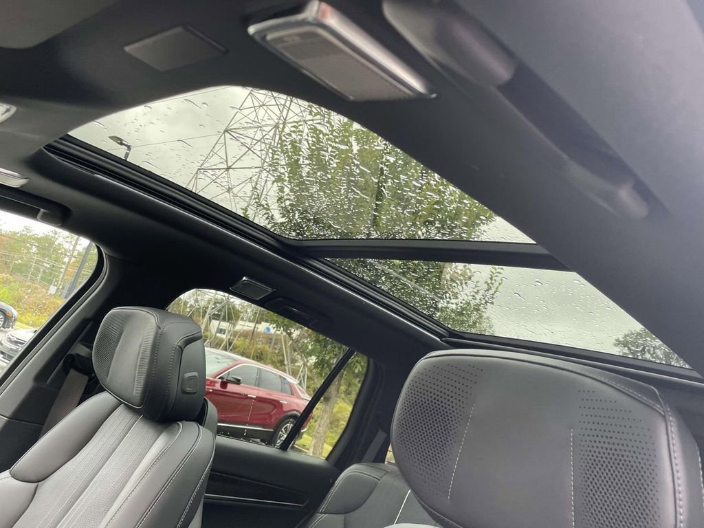 New 2026 Cadillac Vistiq Sport image 19