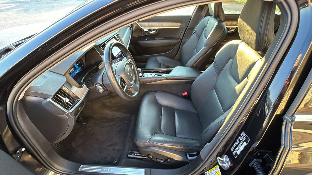 Certified 2023 Volvo S90 B6 Plus AWD/4WD image 24