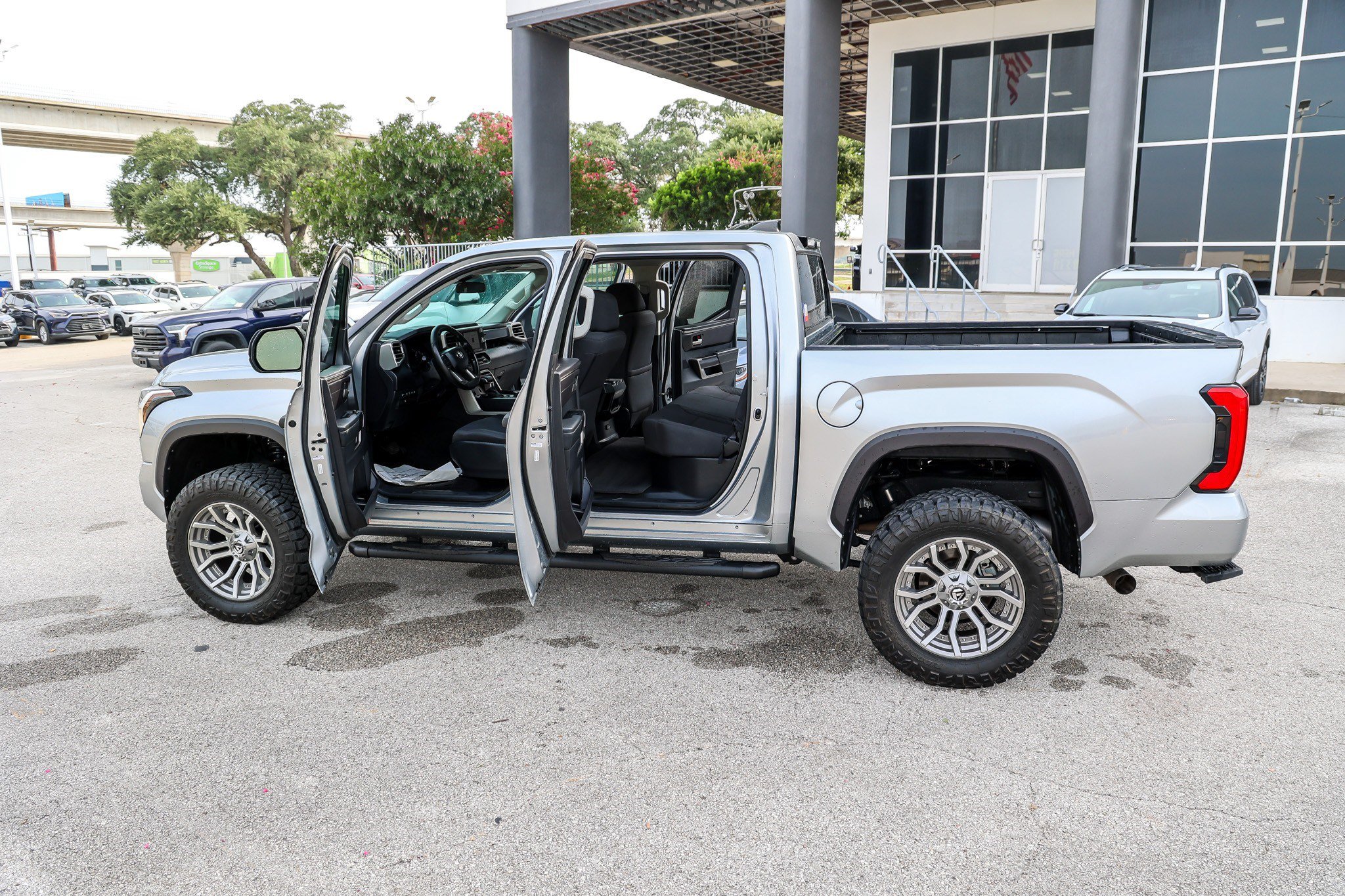 Used 2024 Toyota Tundra SR5 AWD/4WD image 12