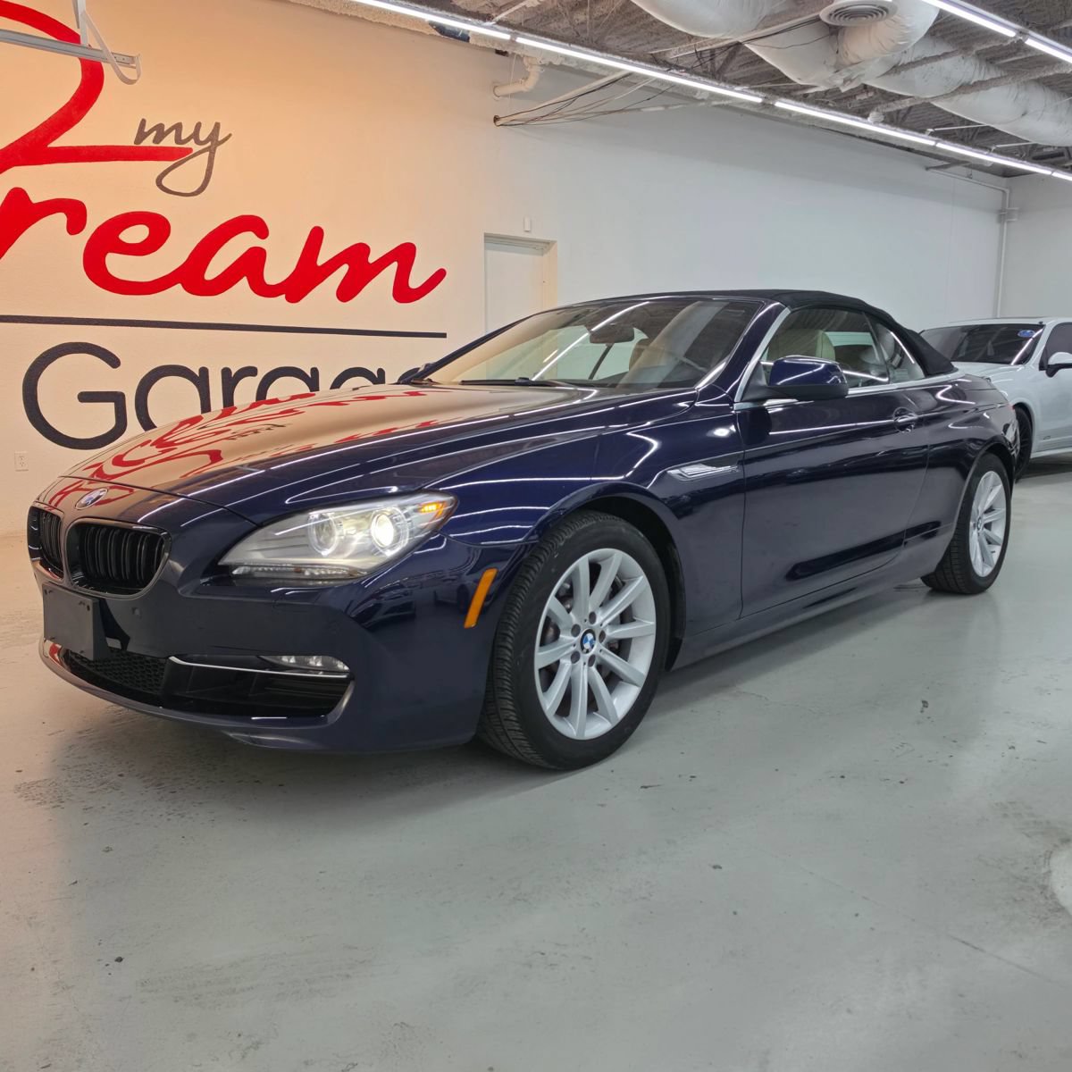 Used 2014 BMW 640i Convertible RWD image 2