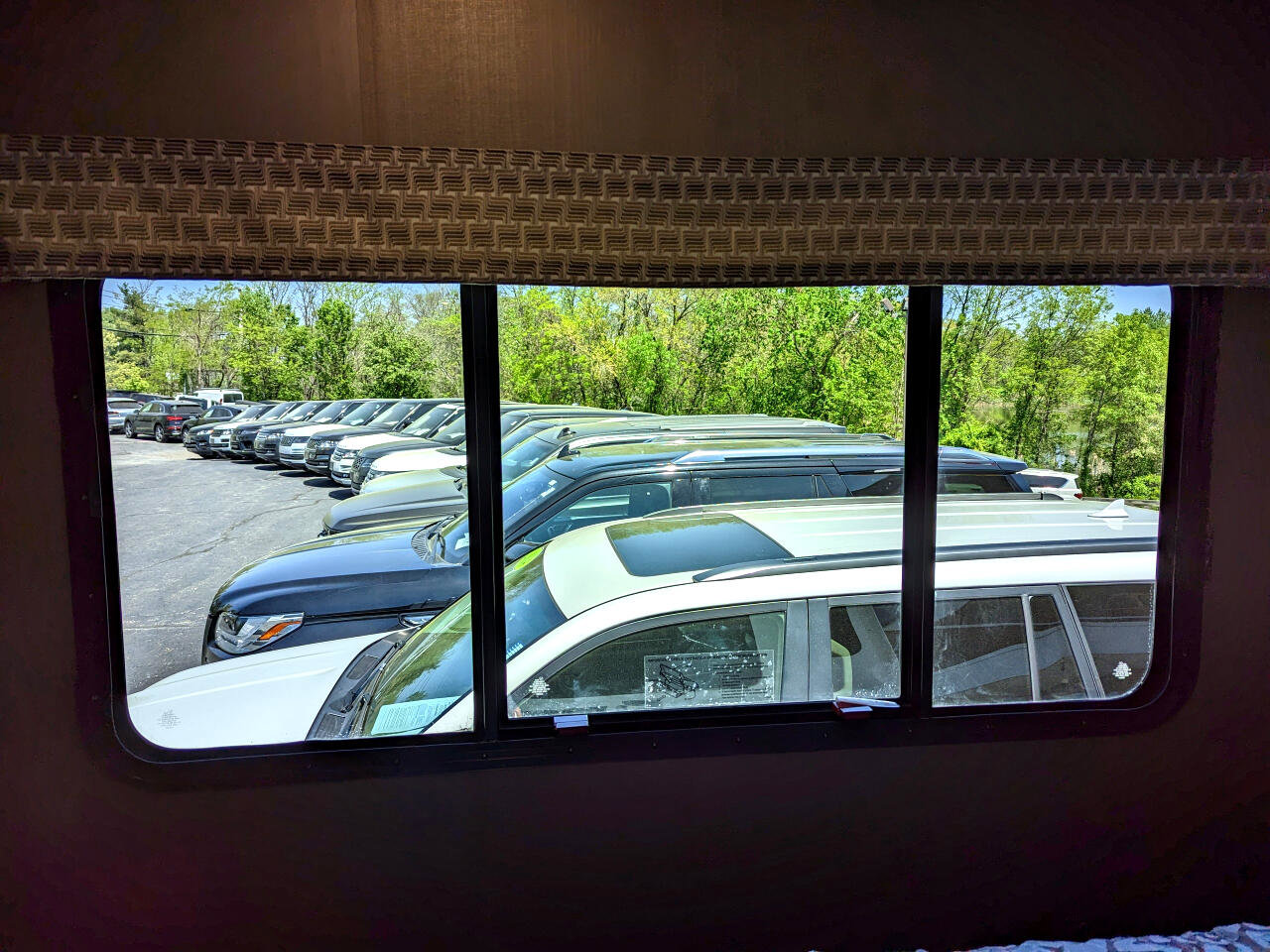 Used 2019 Chevrolet Express 4500 w/ RV Package RWD image 87