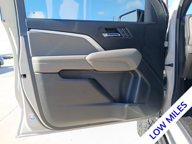 Used 2026 Chevrolet Colorado ZR2 w/ Technology Package image 17