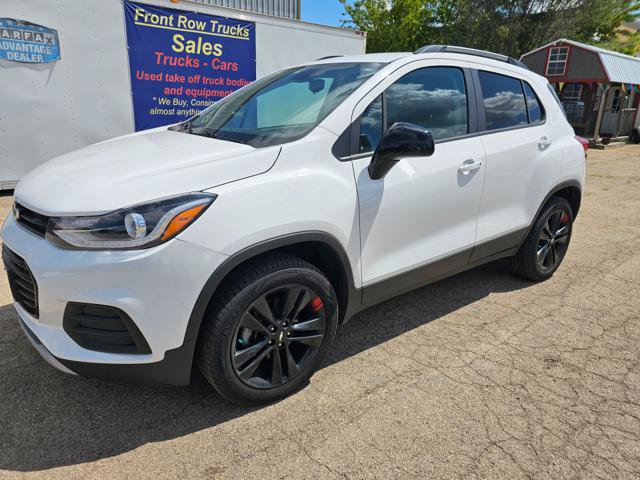 Used 2020 Chevrolet Trax LT w/ Redline Edition AWD/4WD image 2