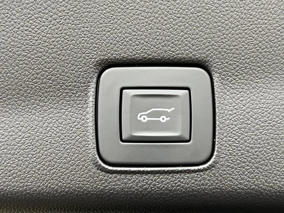 Used 2023 Chevrolet TrailBlazer ACTIV w/ Sun and Liftgate Package image 33